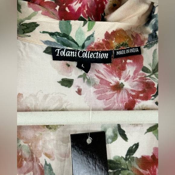 Tolani Collection Julie Sand Floral Long Sleeve V Neck Attached Scarf Bl… - Picture 7 of 10